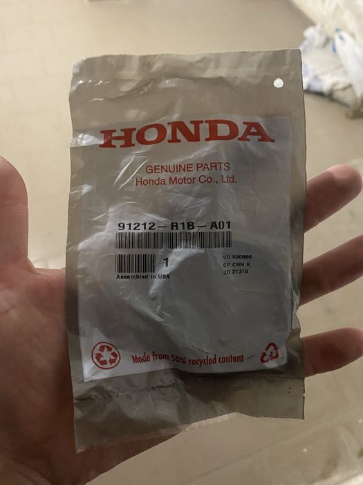 Сальник коленвала передний honda civic 4d 91212R1BA01