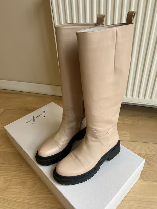 Чоботи шкіряні Італія, 39 р