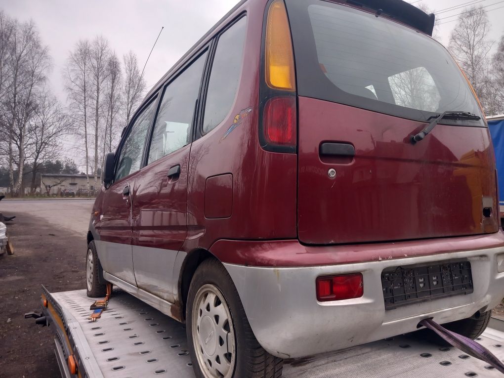 Samochód osobowy Daihatsu Dove 1.0b,1999r