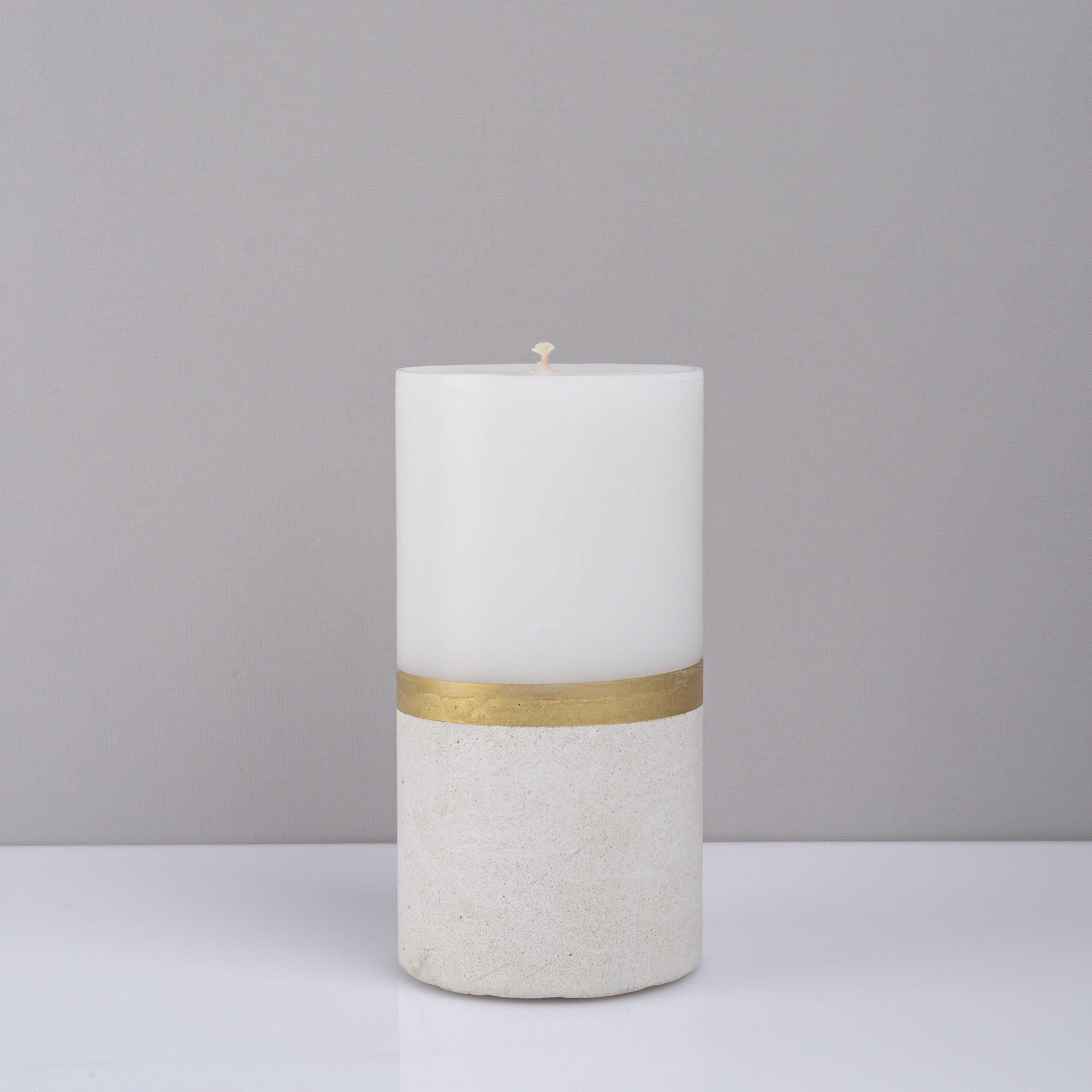 Свічка на бетонній основі Enflame 10х20 см біла