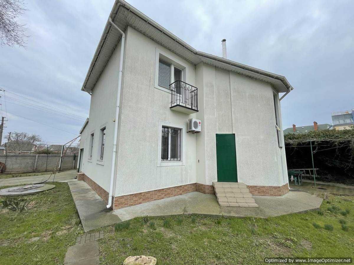Продаю двухэтажный дом в Варваровке возле реки и1
