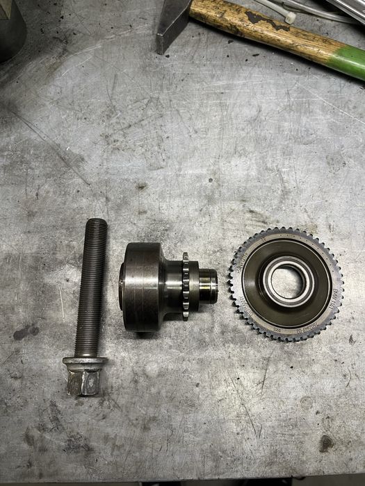 Продам болт шківу колінвалу bmw 11217614270 б/у 250 грн