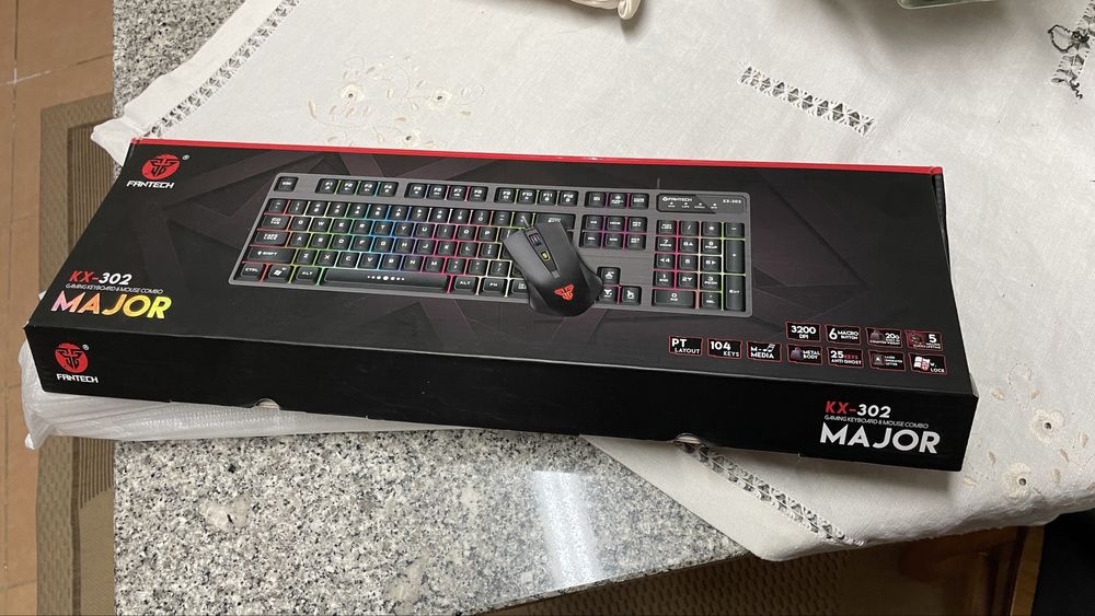 Conjunto Teclado e Rato Gaming