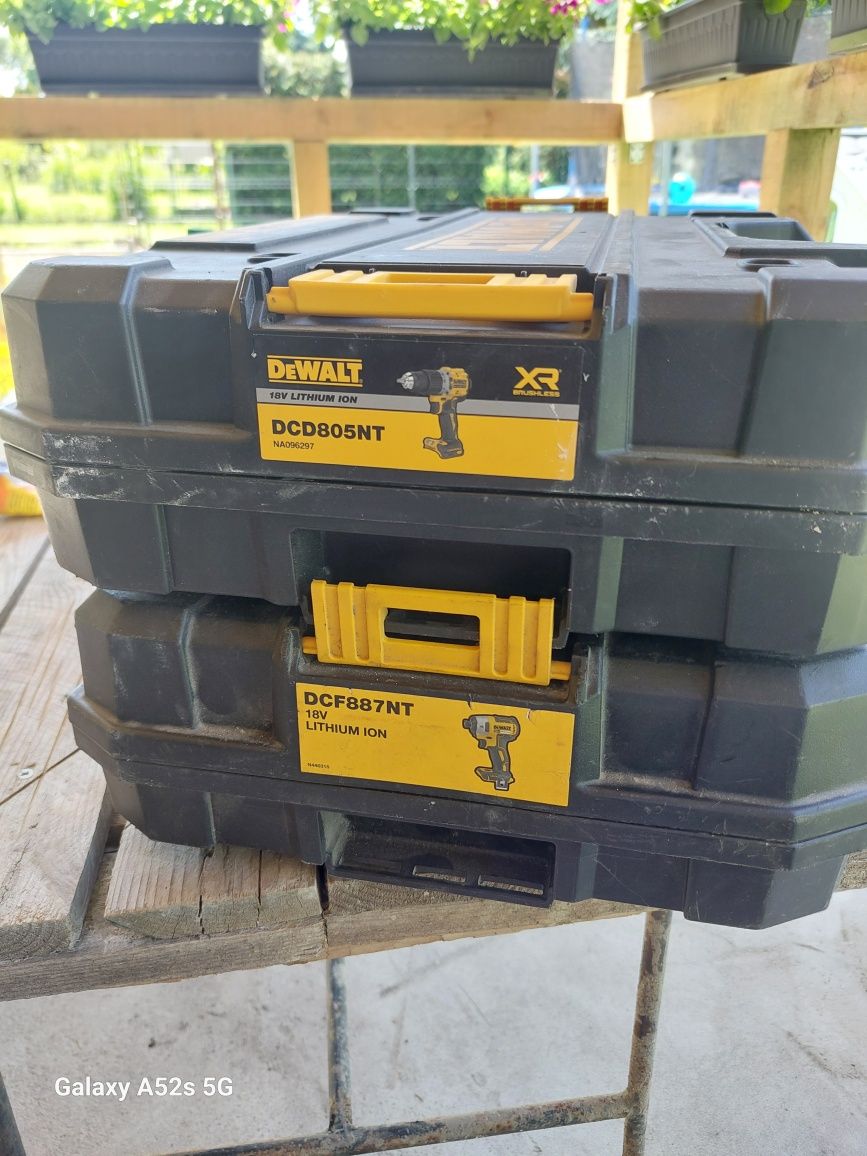 Skrzynki na elektronarzędzia dewalt