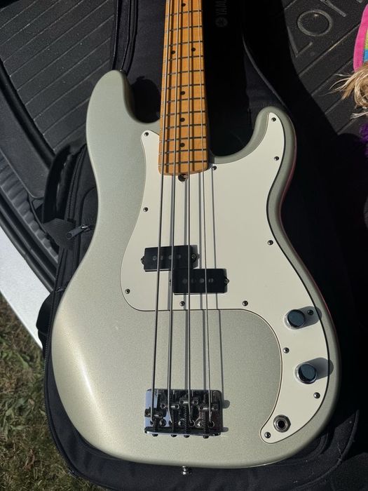 Fender American Precision Bass Inca Silver 1997r.
