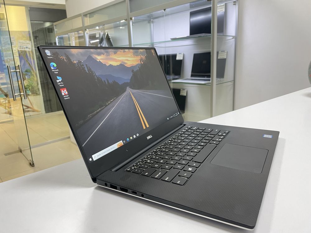 Dell Precision 5520 | i7-7820HQ|24GB RAM|SSD 256|Quadro M1200|Гарантія