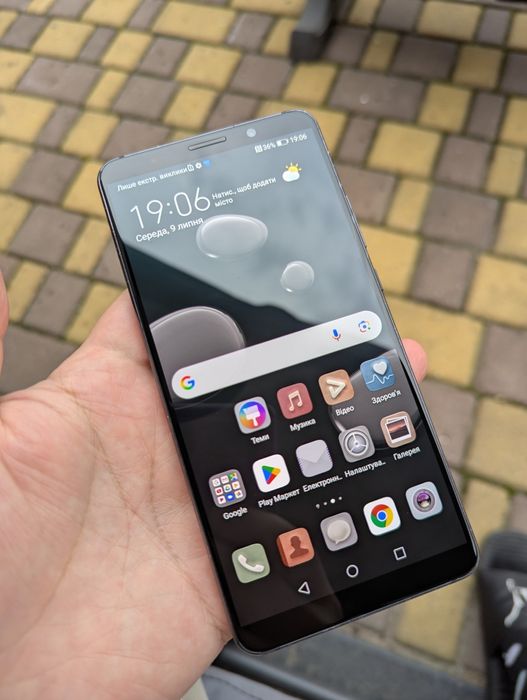 Huawei mate 10pro. 6/128. Як новий