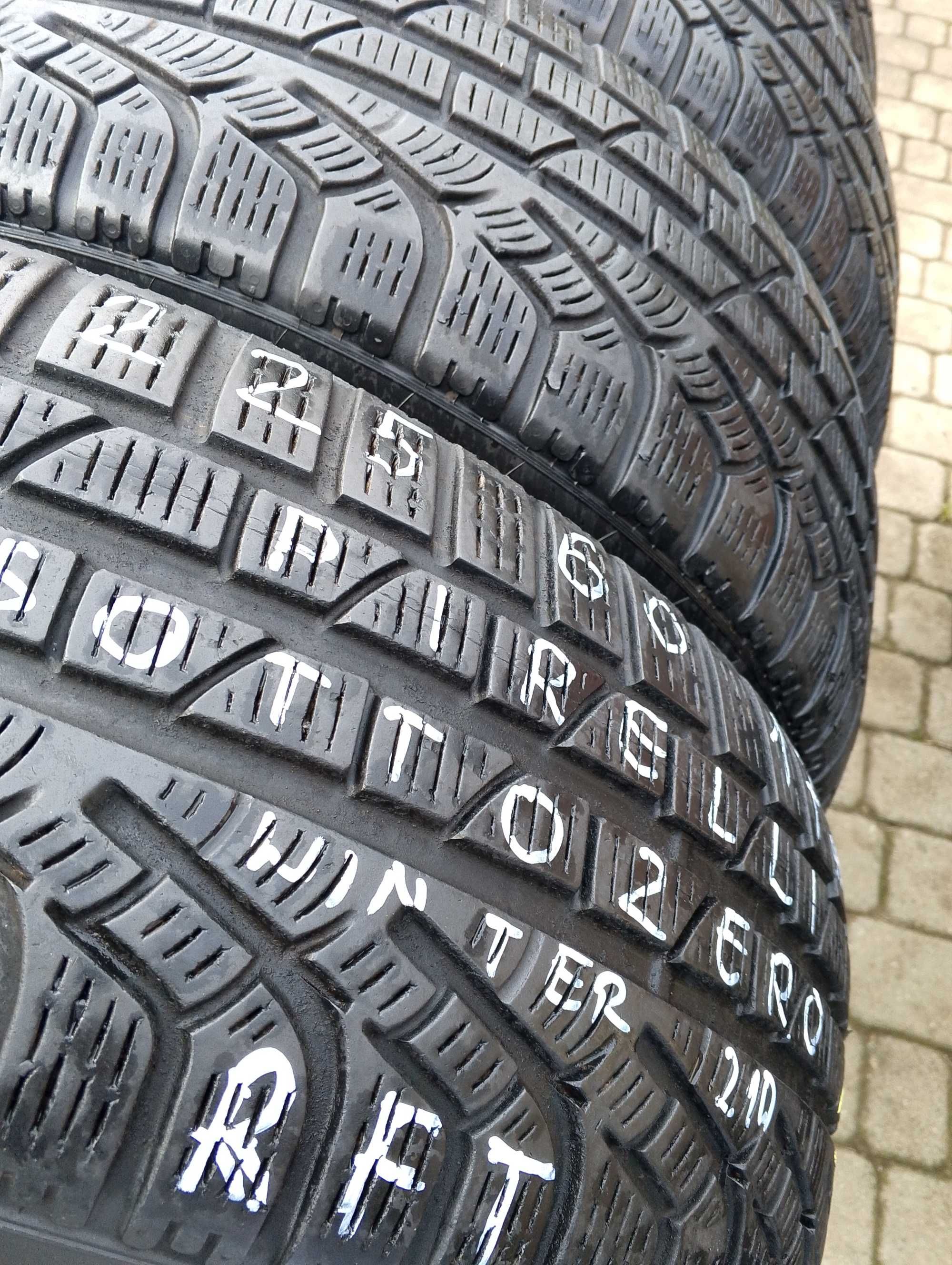 opony 4szt. 225/60/17  Pirelli Sotto Zero II Run-flat