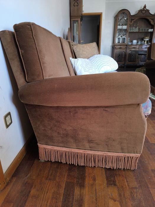 Ofereço Conjunto de 3 sofás de veludo