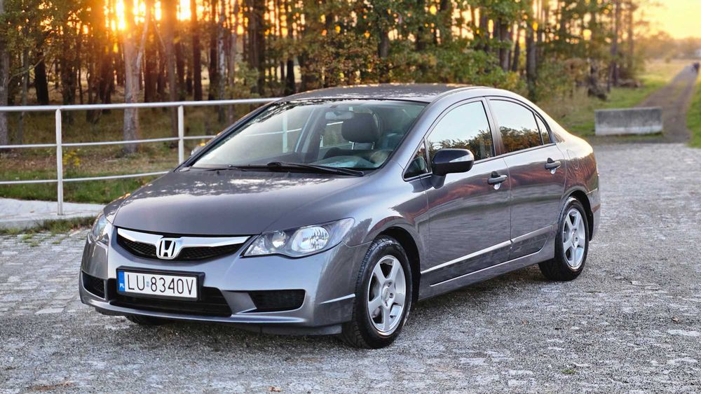Honda Civic 1.8 Niski Przebieg 1 Właściciel Polski Salon