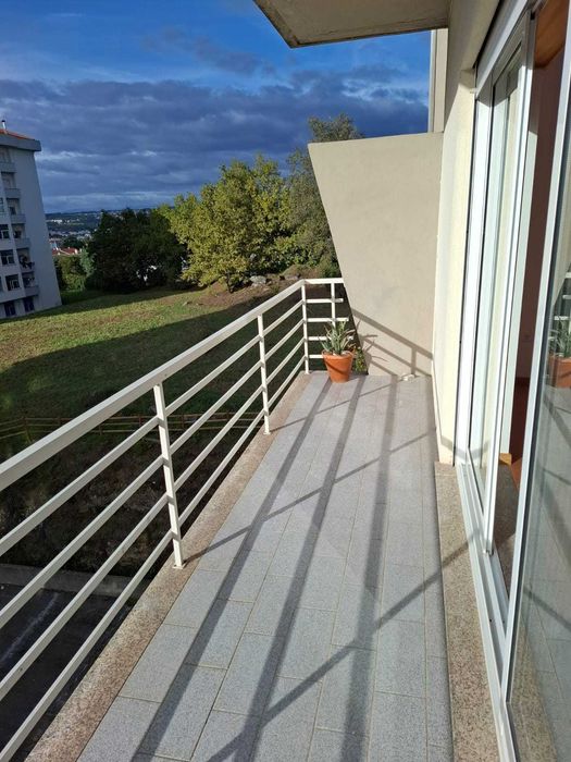 Apartamento T2, bairro de Santa Eugénia