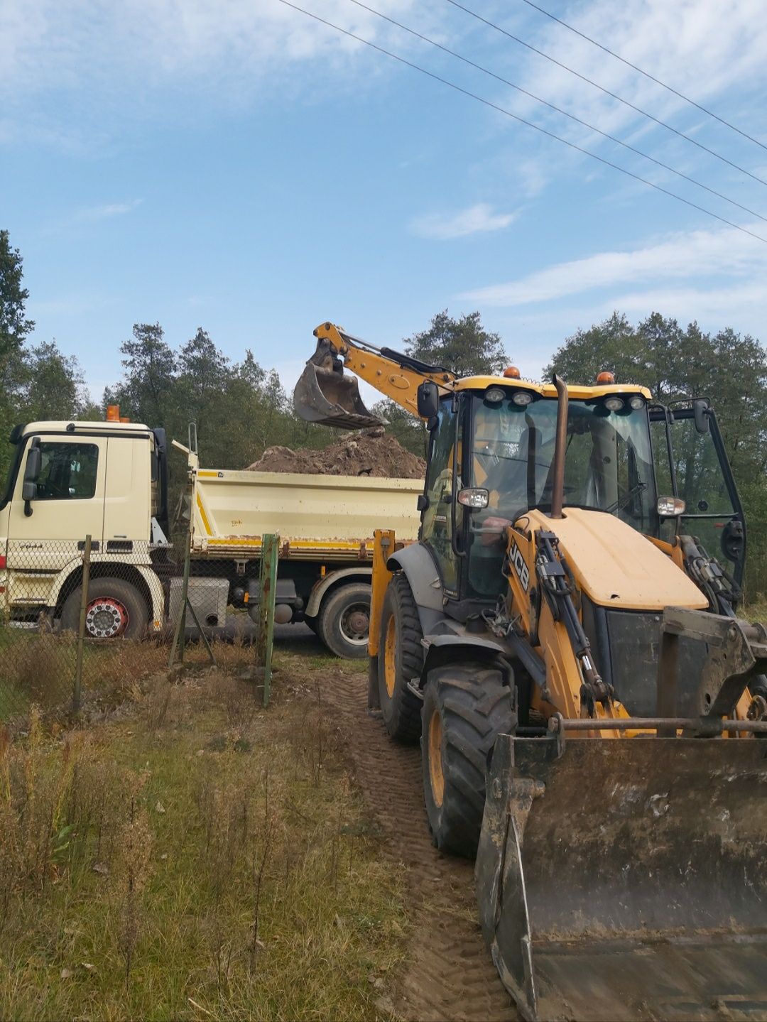 Kruszywo , żwir,  piach , ziemia ogrodowa , tłuczeń betonowy , piasek