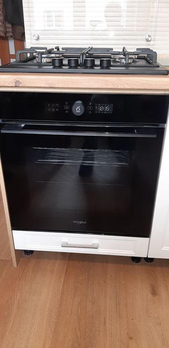 Sprzedam nową płytę gazową WHIRLPOOL TKRL  661 NB.