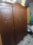 Roupeiro antigo três portas