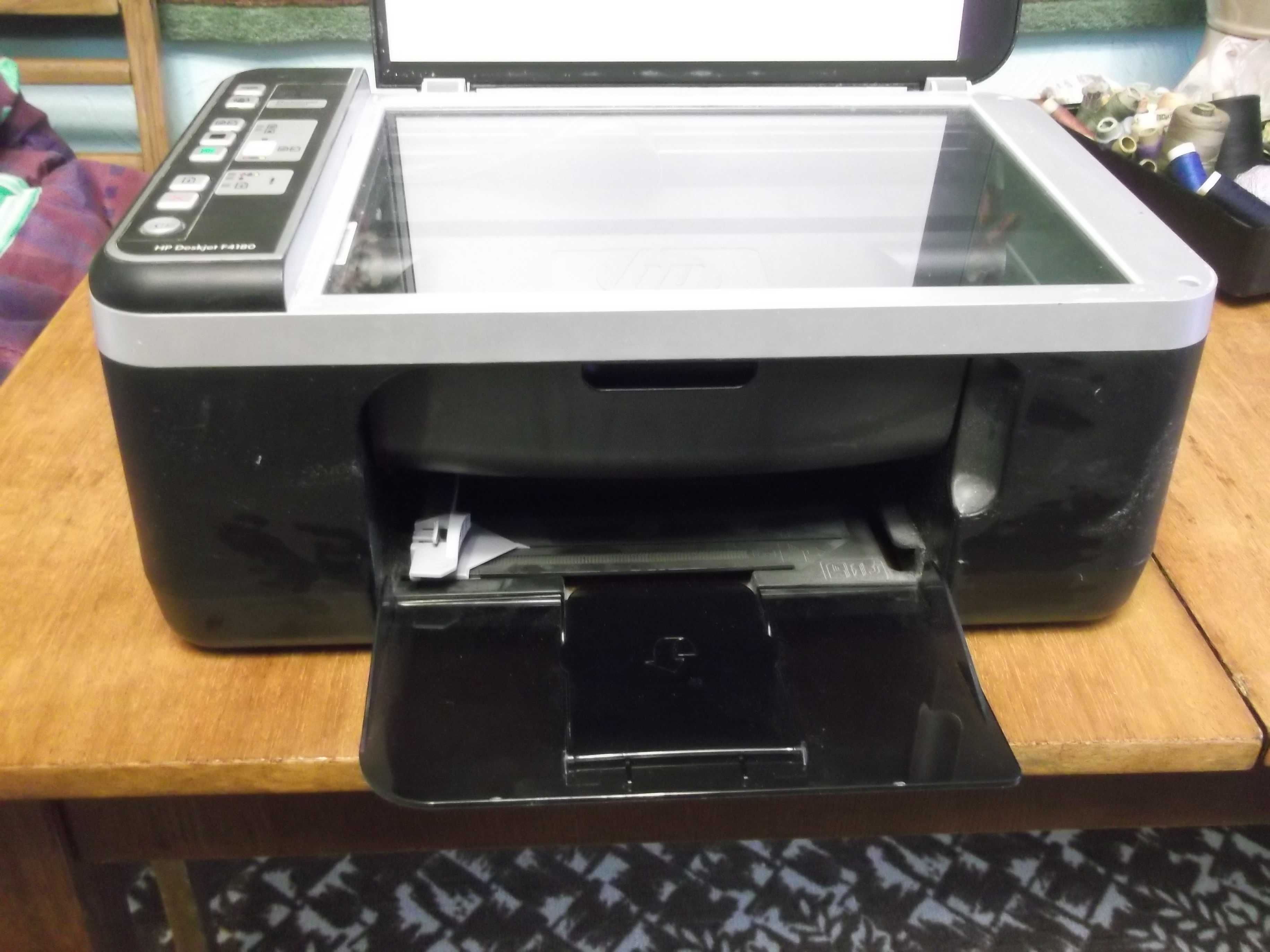 Принтер-сканер HP Deskjet F4100 (струйный принтер) б/у, не исправен.