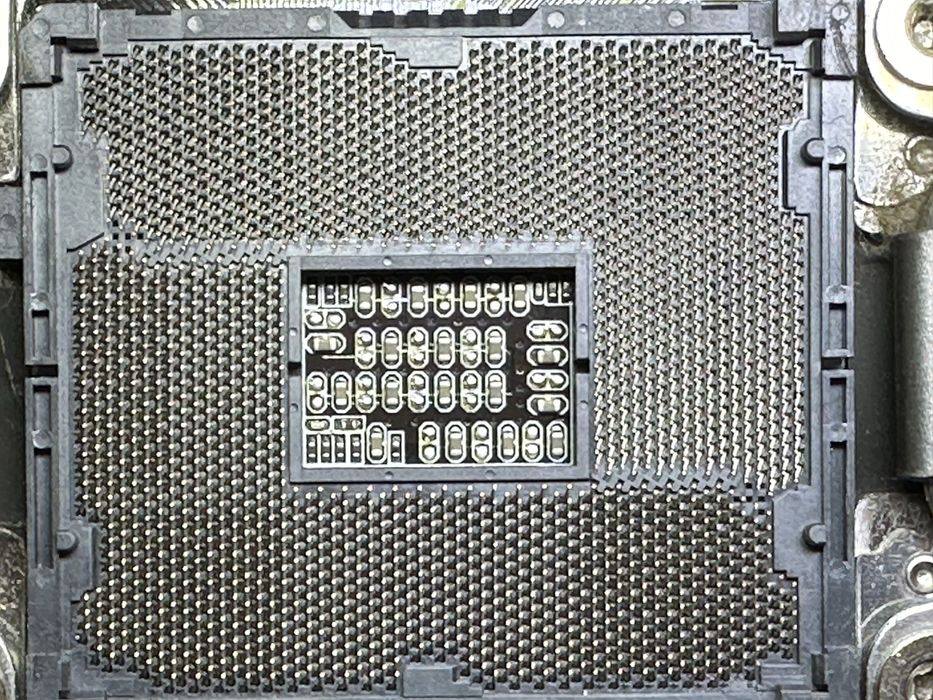 Материнська системна плата LGA2011 Huananzhi x79-4m motherboard