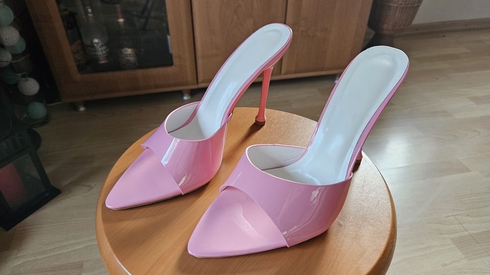 Sexy klapki na szpilce nr 40 różowe - nowe