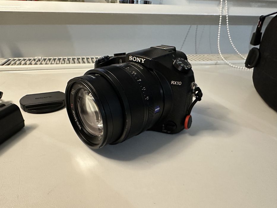 Aparat Sony RX-10, stan dobry, duzy zestaw