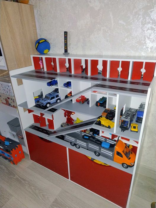 Гараж-парковка дитячий