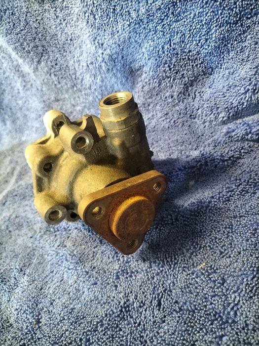 Pompa wspomagania vw audi 1.6 1.8 2.0