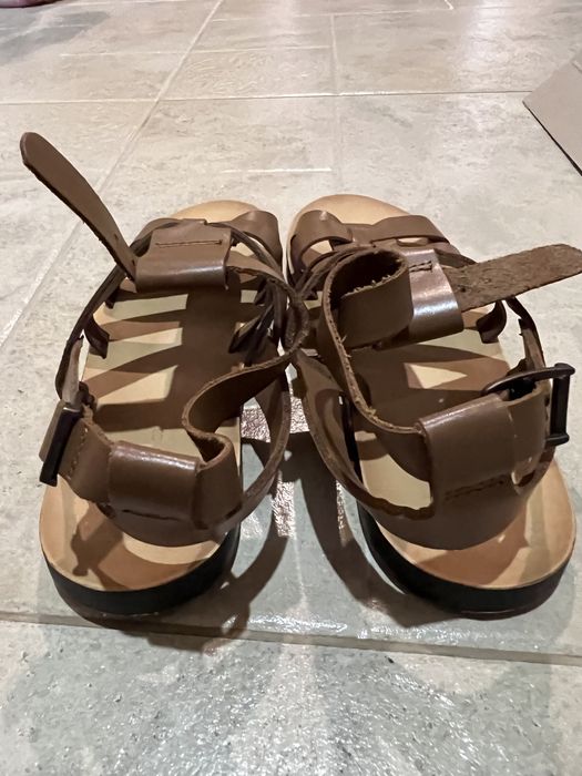 Сандалі Zara шкіряні р36