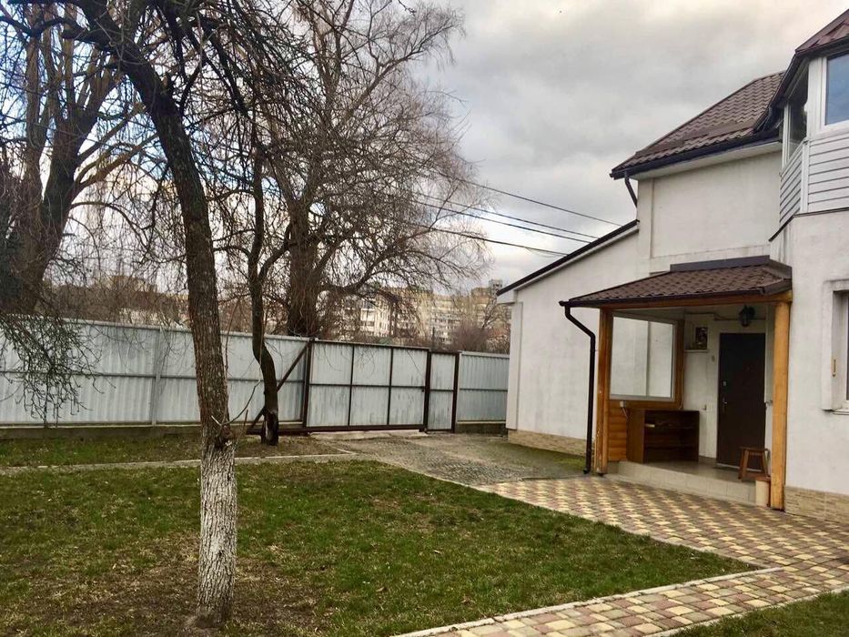 Терміново. Здається будинок біля Райдужного озера довгостроково.