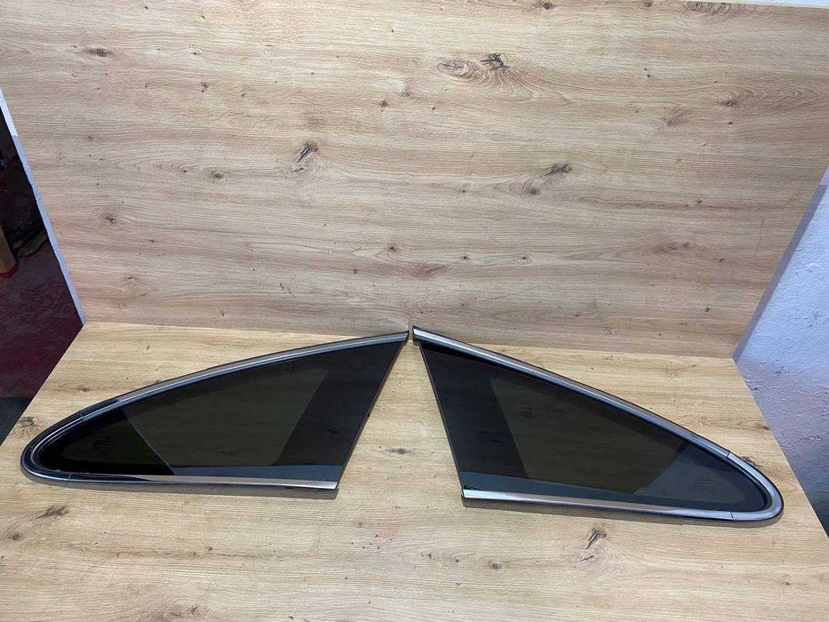 Заднє скло багажника заднє глухе бокове форточка Honda CR-V 3 Хонда