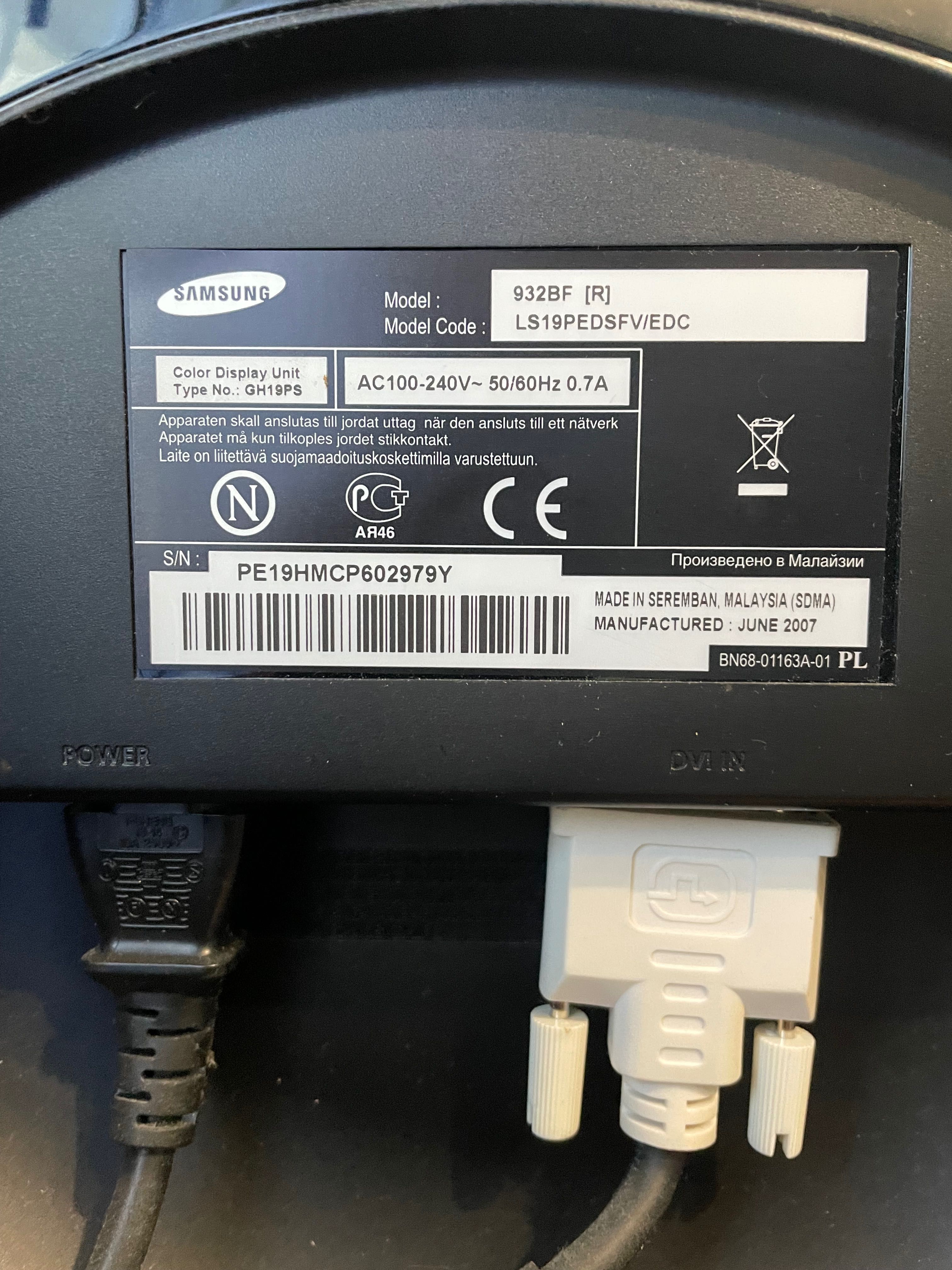 Монітор SAMSUNG 19