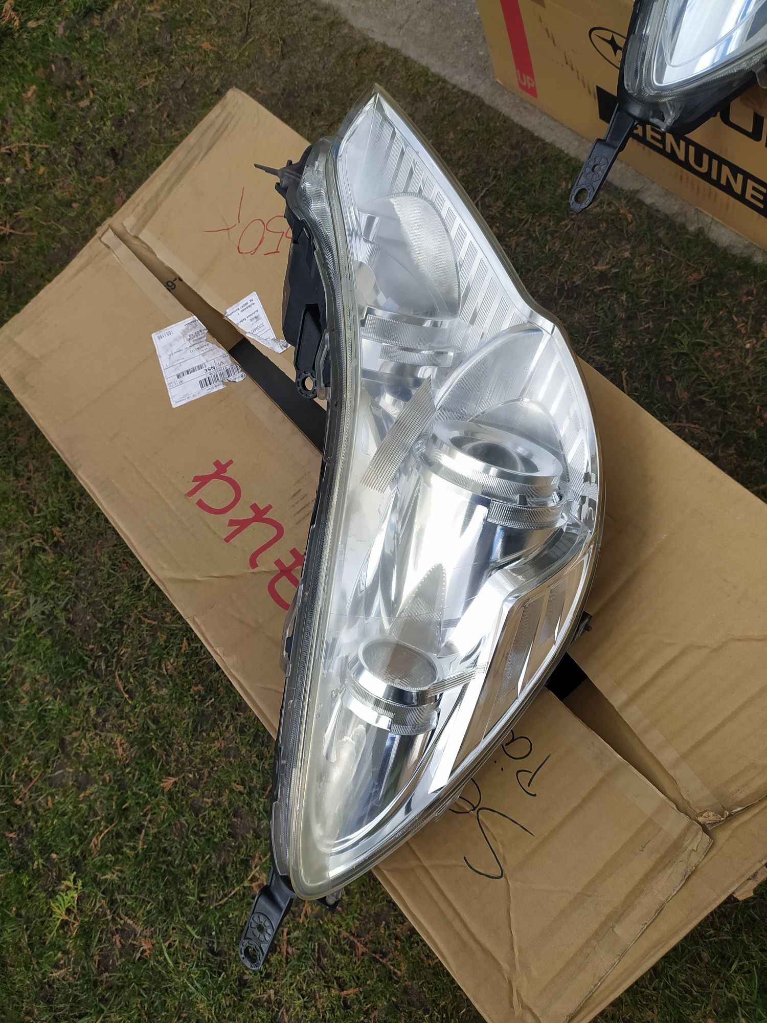 Lampa prawa Subaru Legacy Outback V Lift  Xenon EU