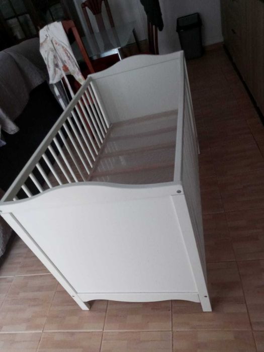Berço IKEA em bom estado