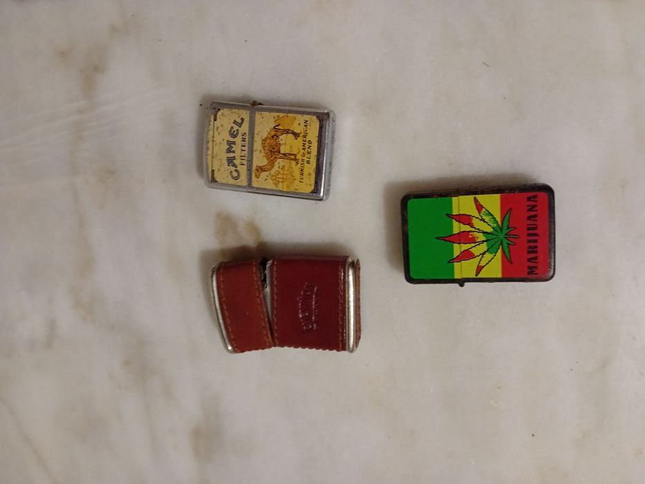 Conjunto de 3 Isqueiros de Coleccionador