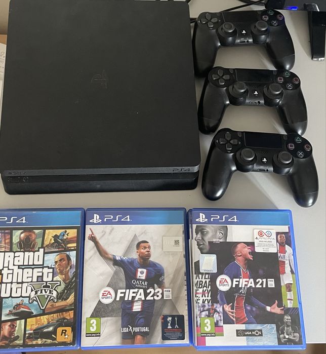 Ps4 slim+3comandos+GtA5,Fifa23,Fifa21 e fifa 18