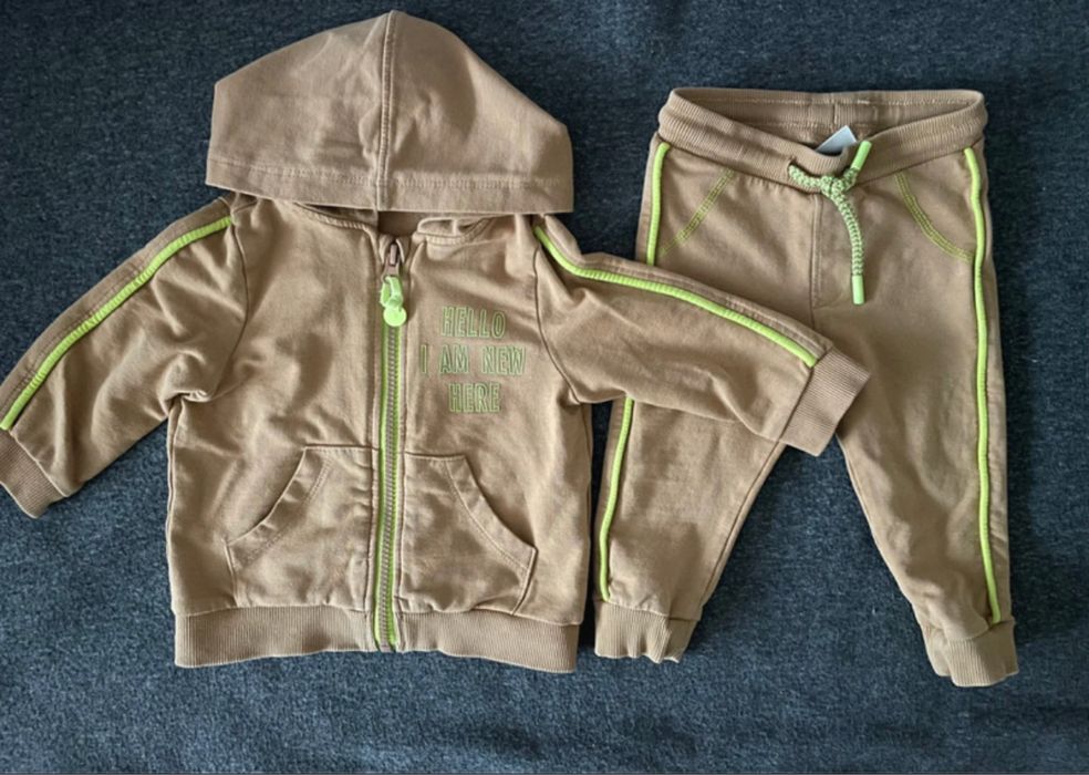 Dres niemowlęcy Coccodrillo r. 74