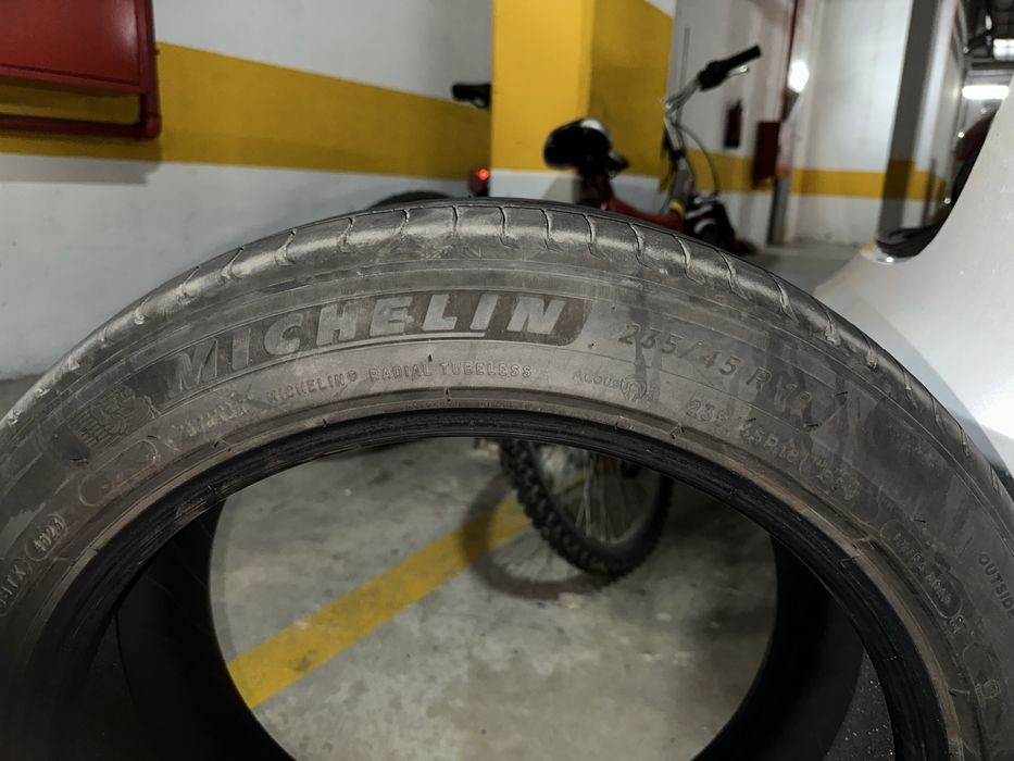 4 x Pneus usados Michelin e-Primacy 235/45 R18