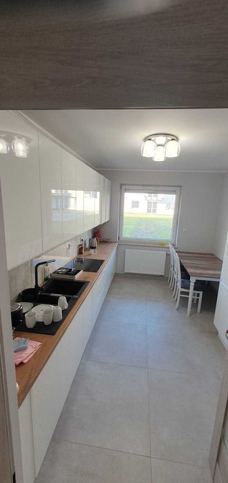 Wynajmę mieszkanie. 4 pokoje. 89 m. Obok Politechniki Bydgoskiej.