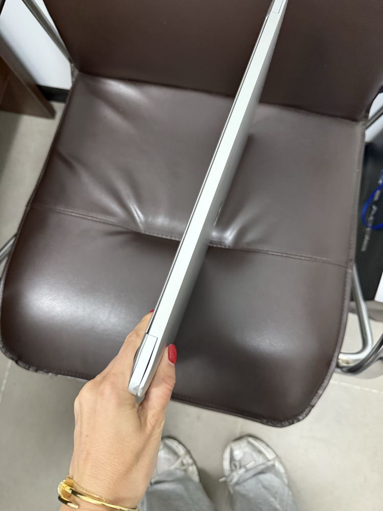 Used Macbook pro 16 i7 16/512 2019