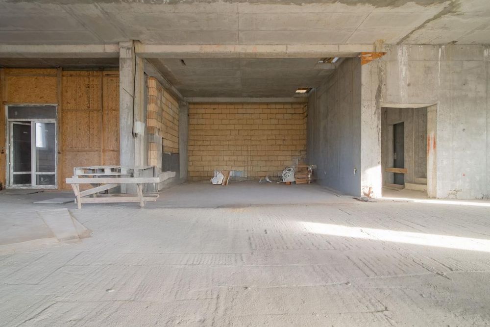 Продажа Здание Печерск 5500м2 введено в эксплуатацию 21 сотка Дисконт