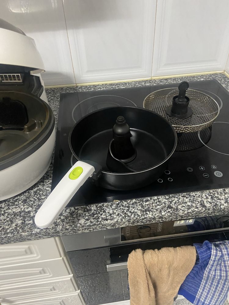 Actifry da Tefal com todos os acessorios