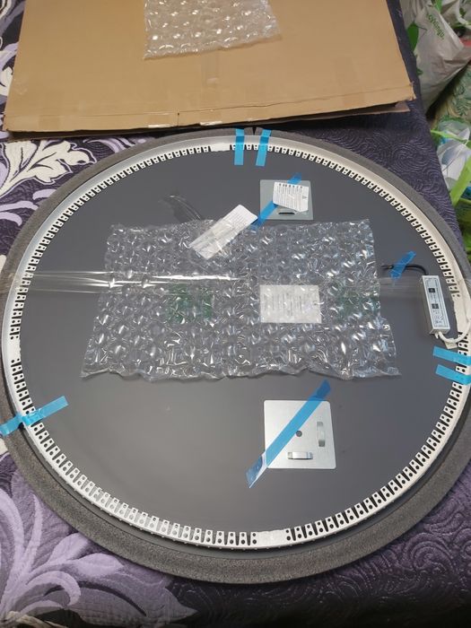 Lustro 90cm z podświetleniem LED