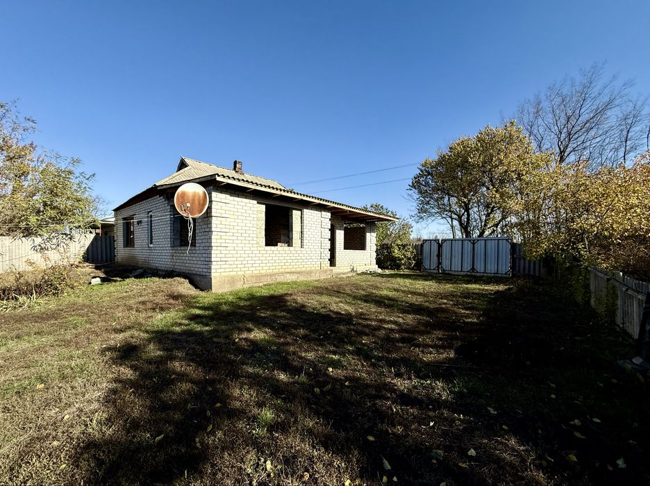 Будинок на березі р.Сухий Кагамлик с.Погреби