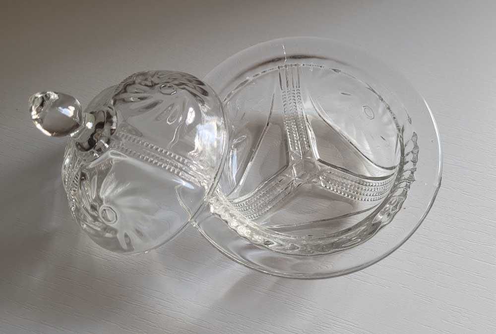 Szklana maselnica maselniczka Ząbkowice słońca