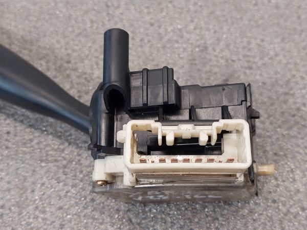 Conjunto / manetes de luzes e limpa vidros TOYOTA Yaris (_P1_)