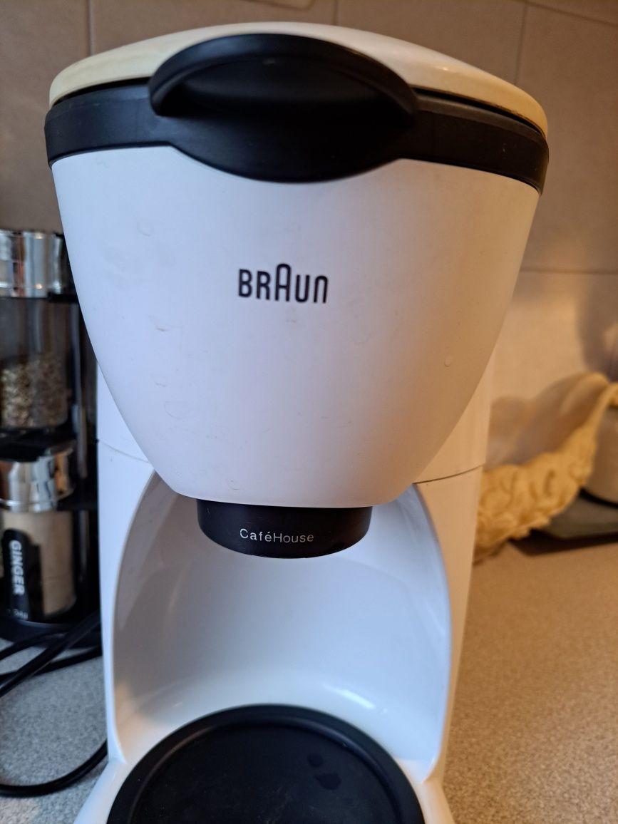 Braun ekspres przelewowy CafeHouse.