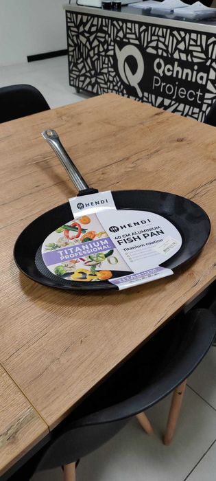 WYPRZEDAŻ EKSPOZYCJI - Patelnia do smażenia ryb - Hendi 629604 - nowa