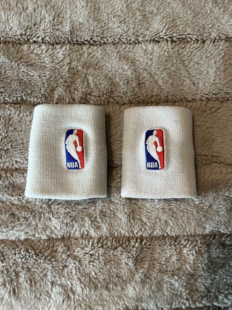 Opaski na nadgarstek Nike NBA