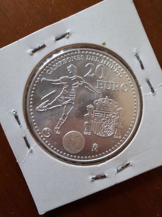 Moeda Espanha comemorativa - 20 euros - 2010

- Design de Campeões