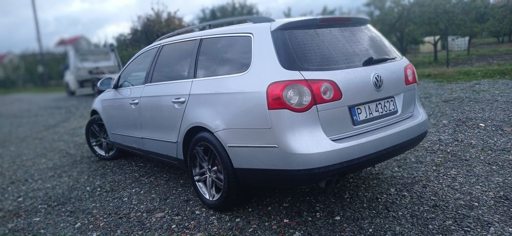 Volkswagen Passat B6 kombi 2.0 benzyna ! kolorowa navi ! alufelgi !