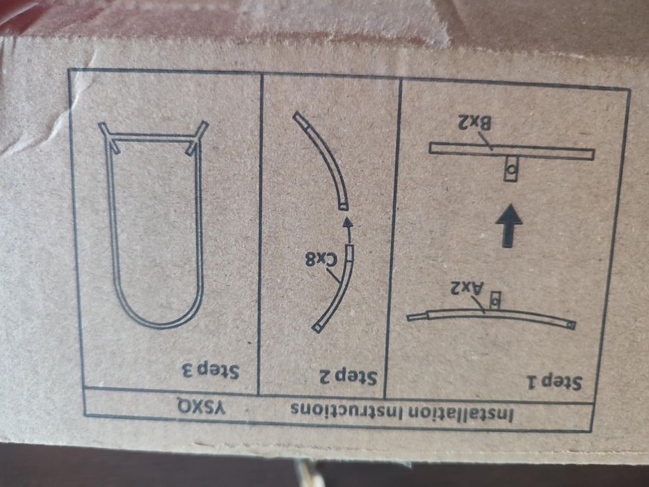 Metalowy łuk ślubny