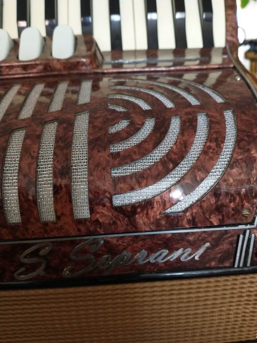 Akordeon S. Soprani 120