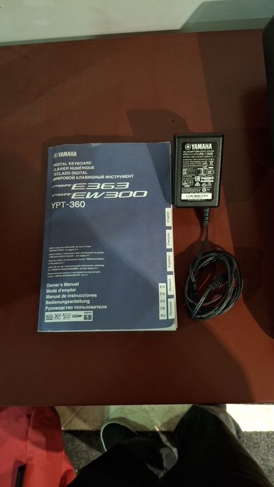 Piano elétrico Yamaha psr E363